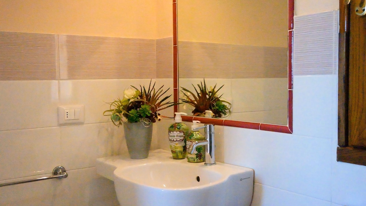 Photo of Bathroom in Saturnana