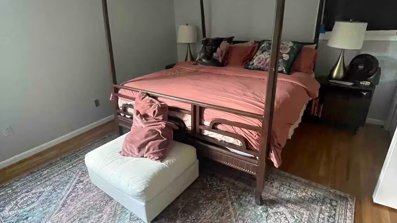 Photo of Bedroom in Aspen Hill