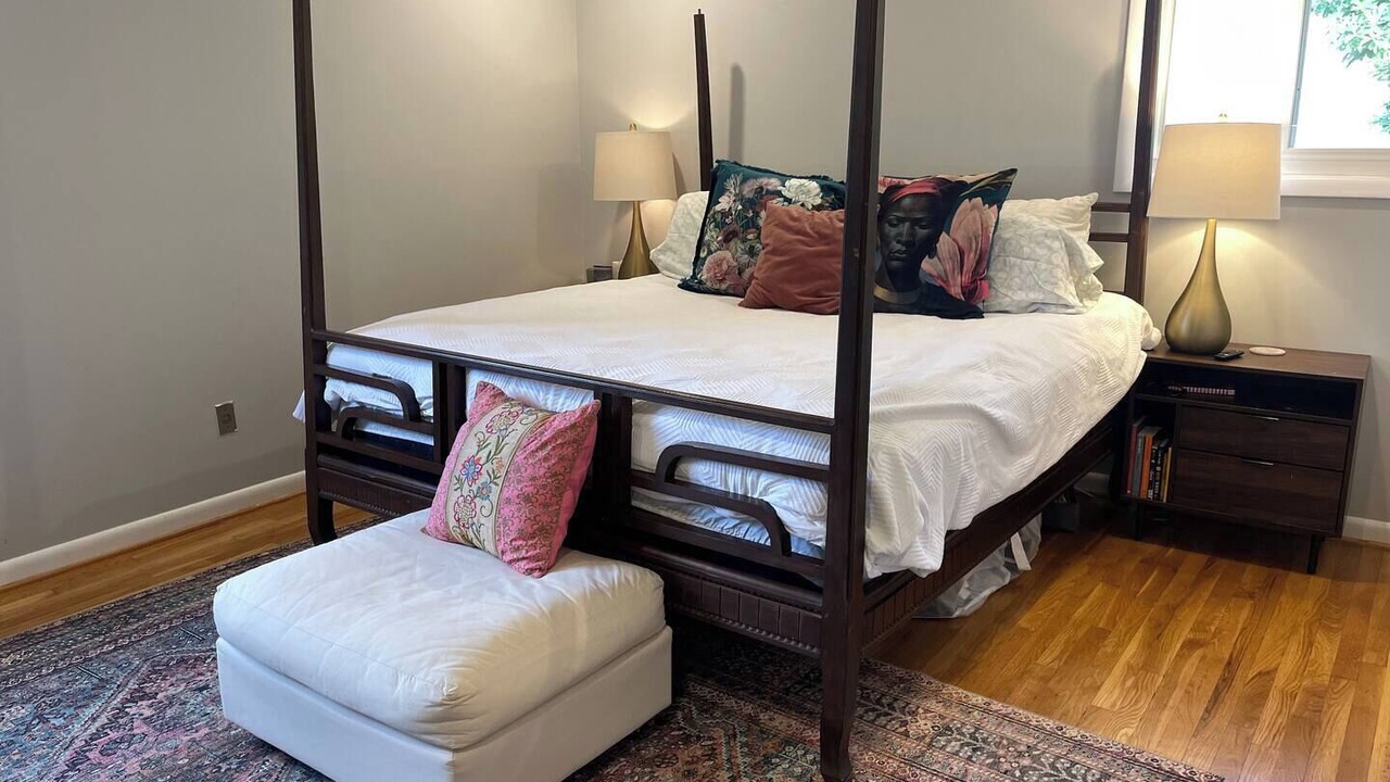 Photo of Bedroom in Aspen Hill