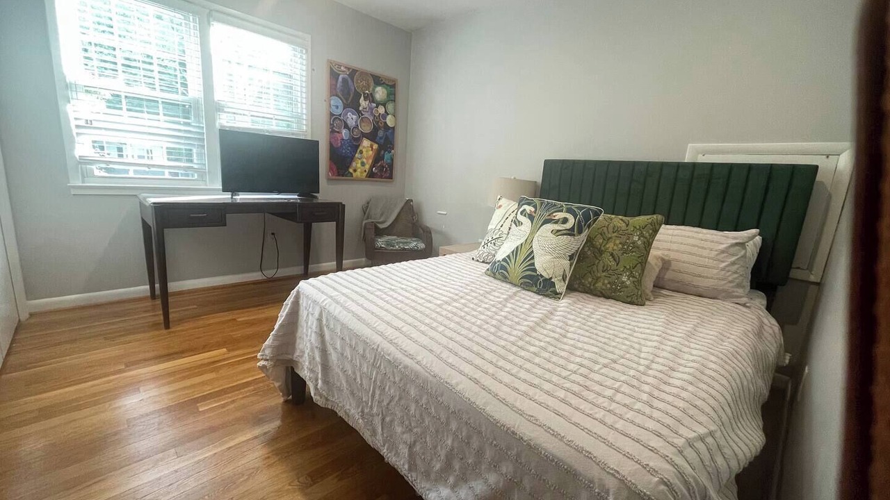 Photo of Bedroom in Aspen Hill