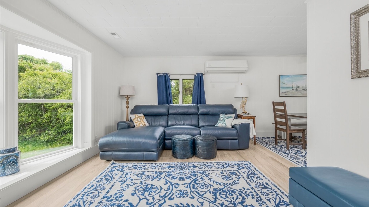 Photo of Livingroom in Buxton