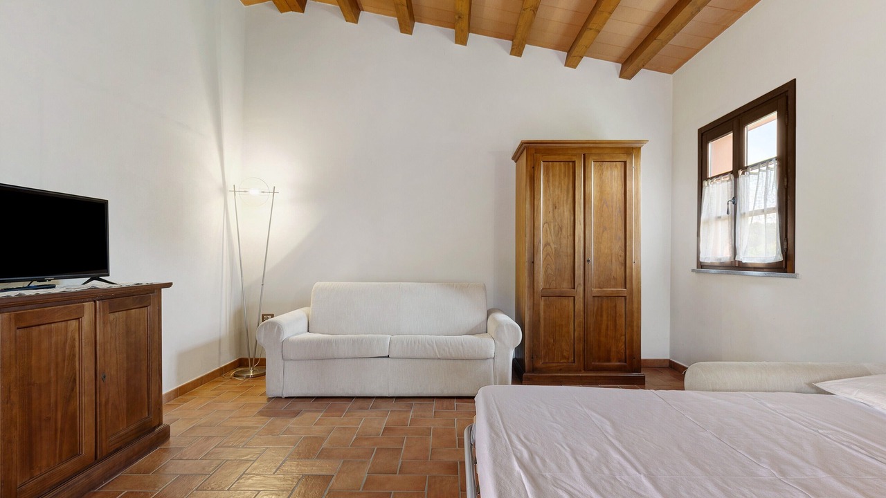 Photo of Bedroom in Montopoli in Val d'Arno
