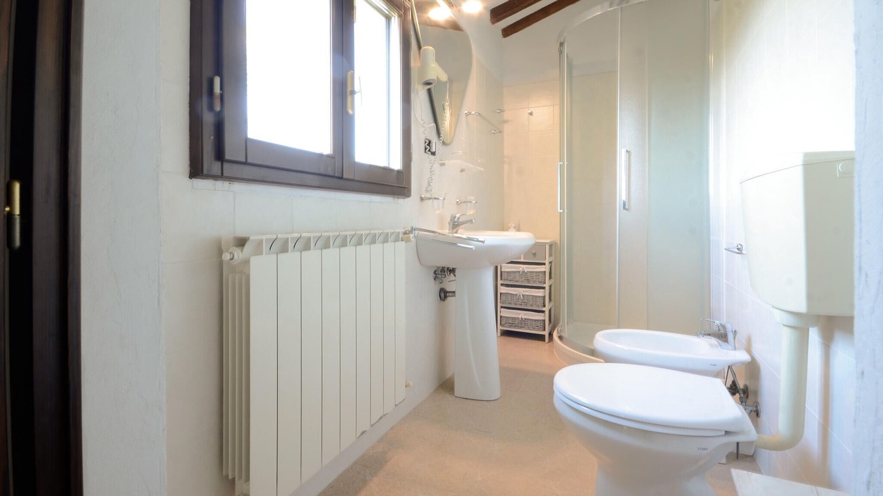 Photo of Bathroom in Forcoli