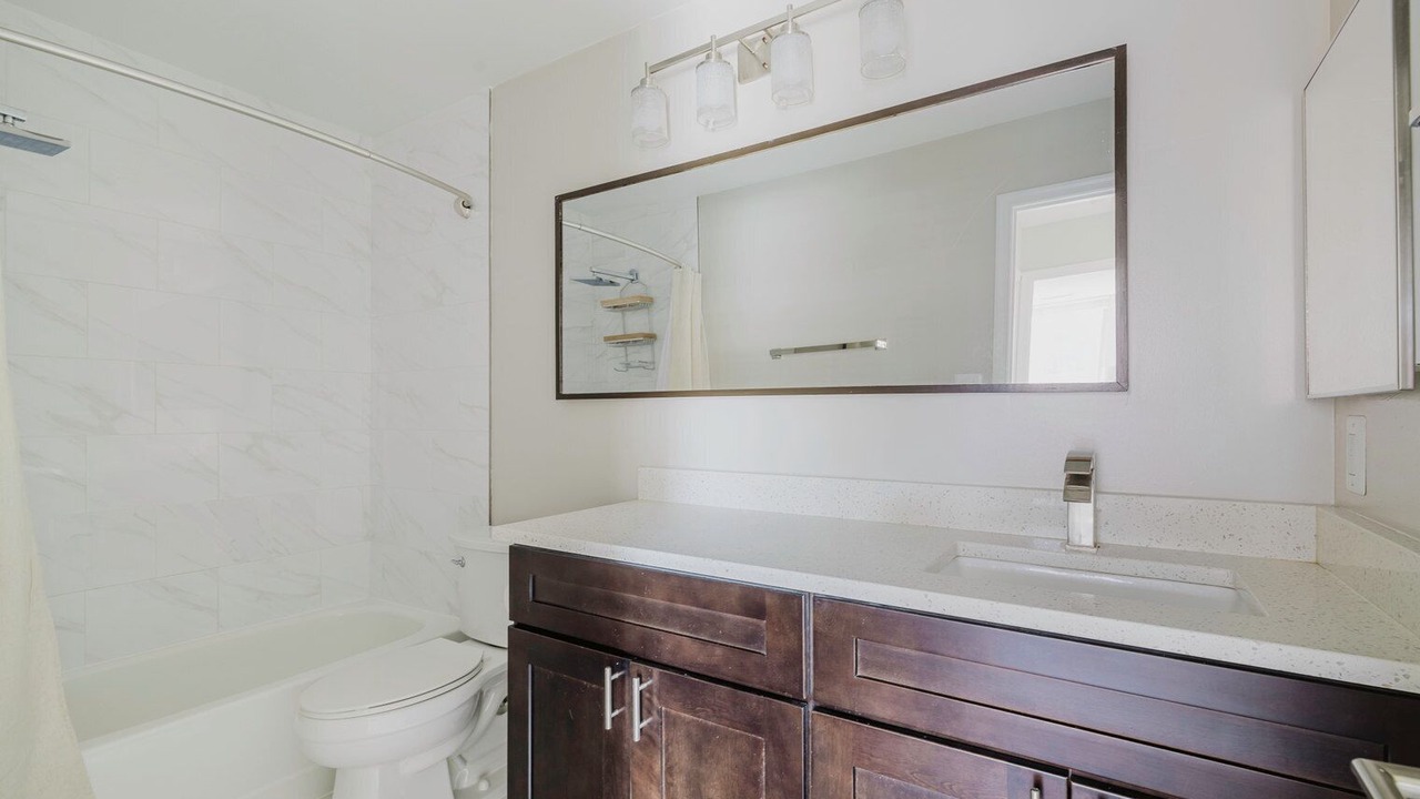 Photo of Bathroom in Connecticut Ave - K Street
