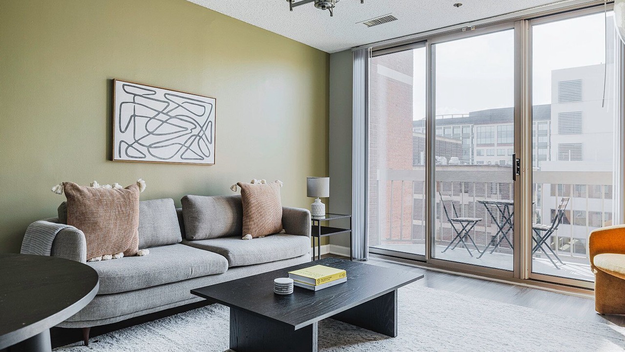 Photo of Livingroom in Connecticut Ave - K Street