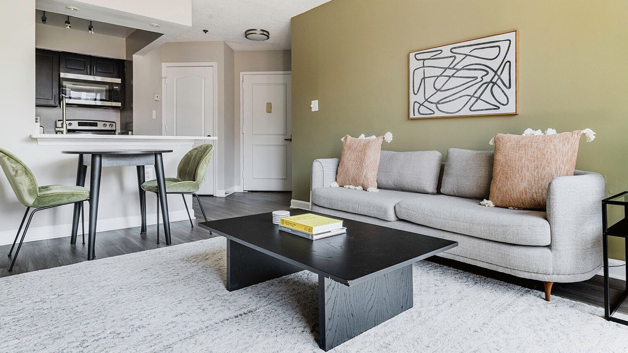 Photo of Livingroom in Connecticut Ave - K Street