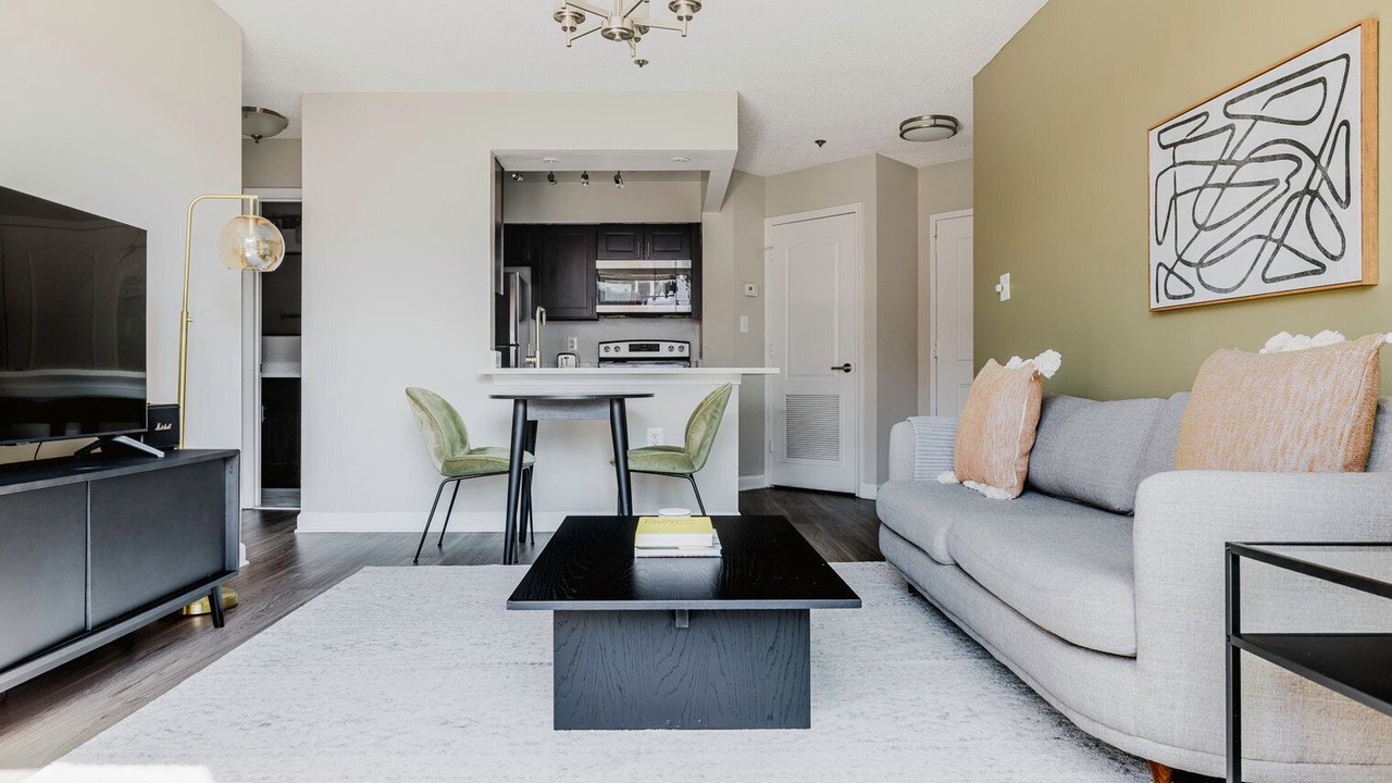 Photo of Livingroom in Connecticut Ave - K Street