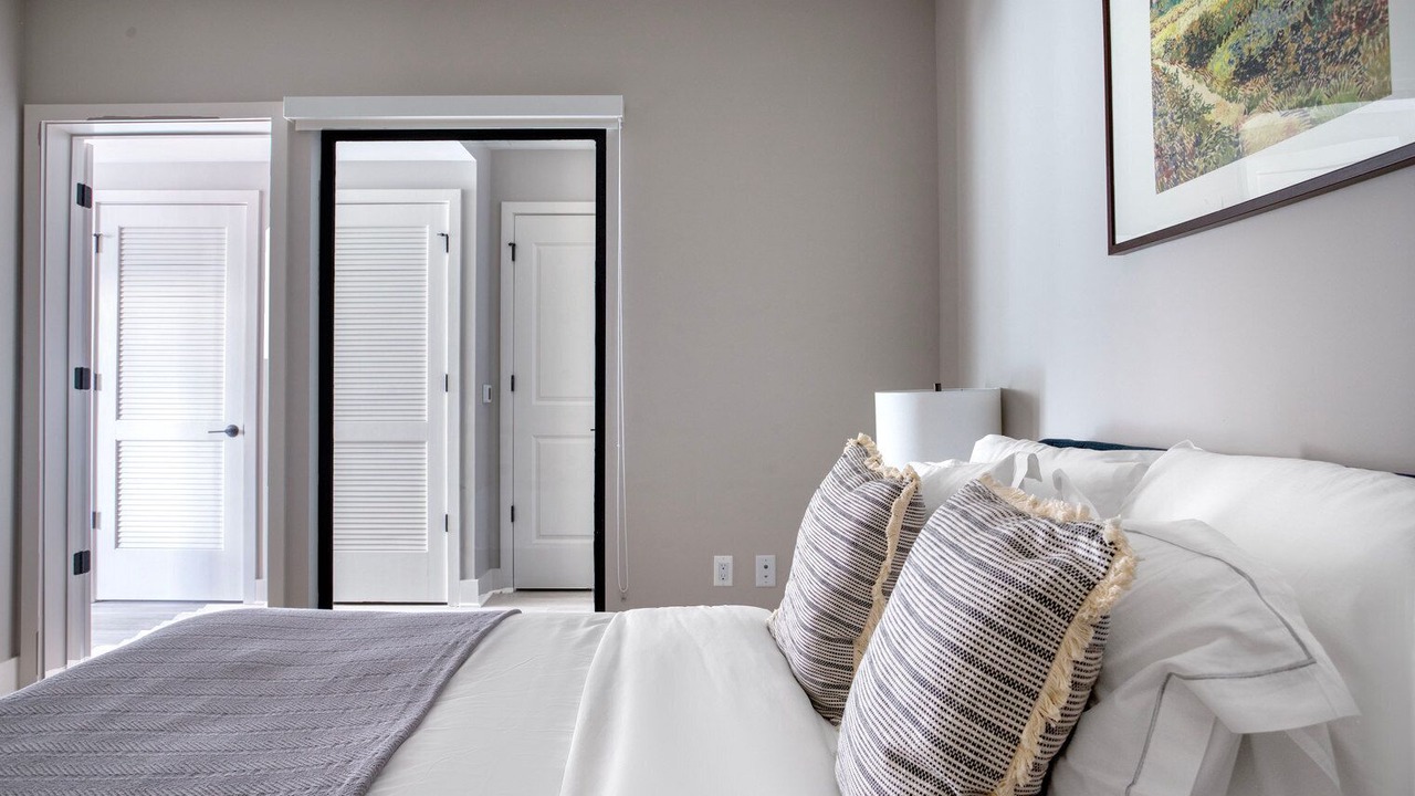 Photo of Bedroom in North Capitol Street