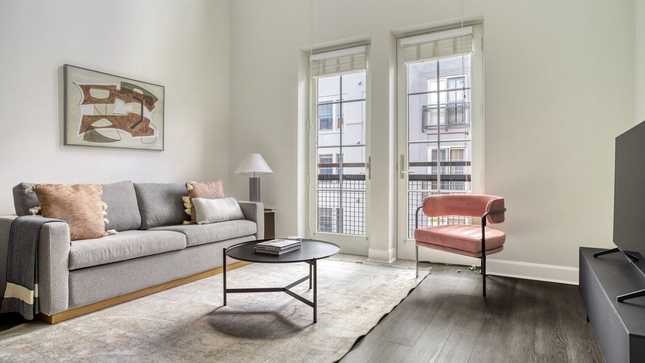 Photo of Livingroom in Bethesda