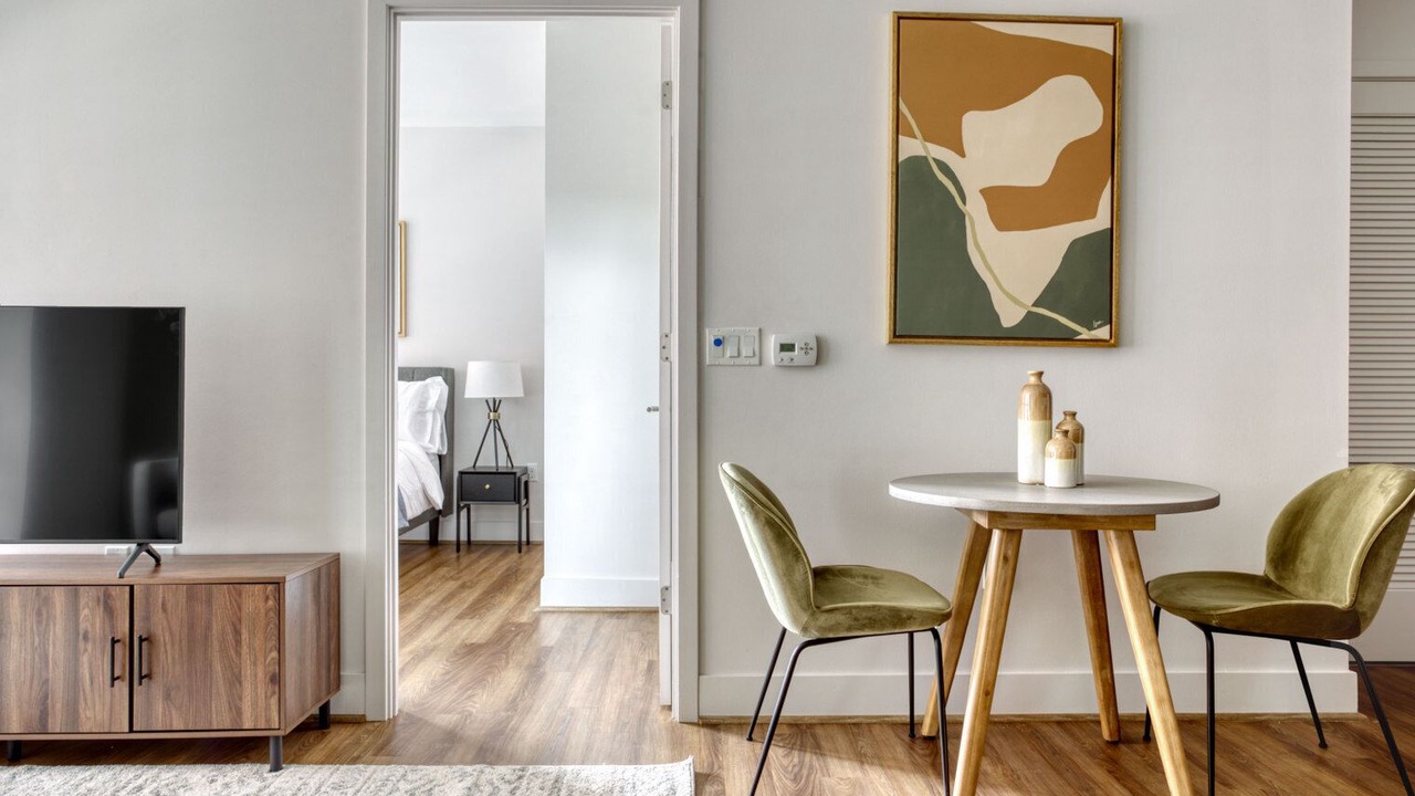 Photo of Bedroom in District Wharf