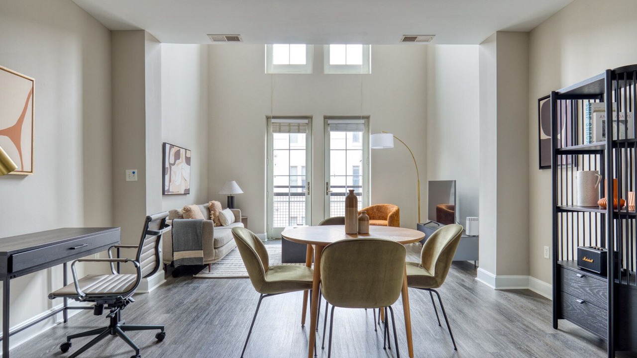 Photo of Livingroom in Bethesda