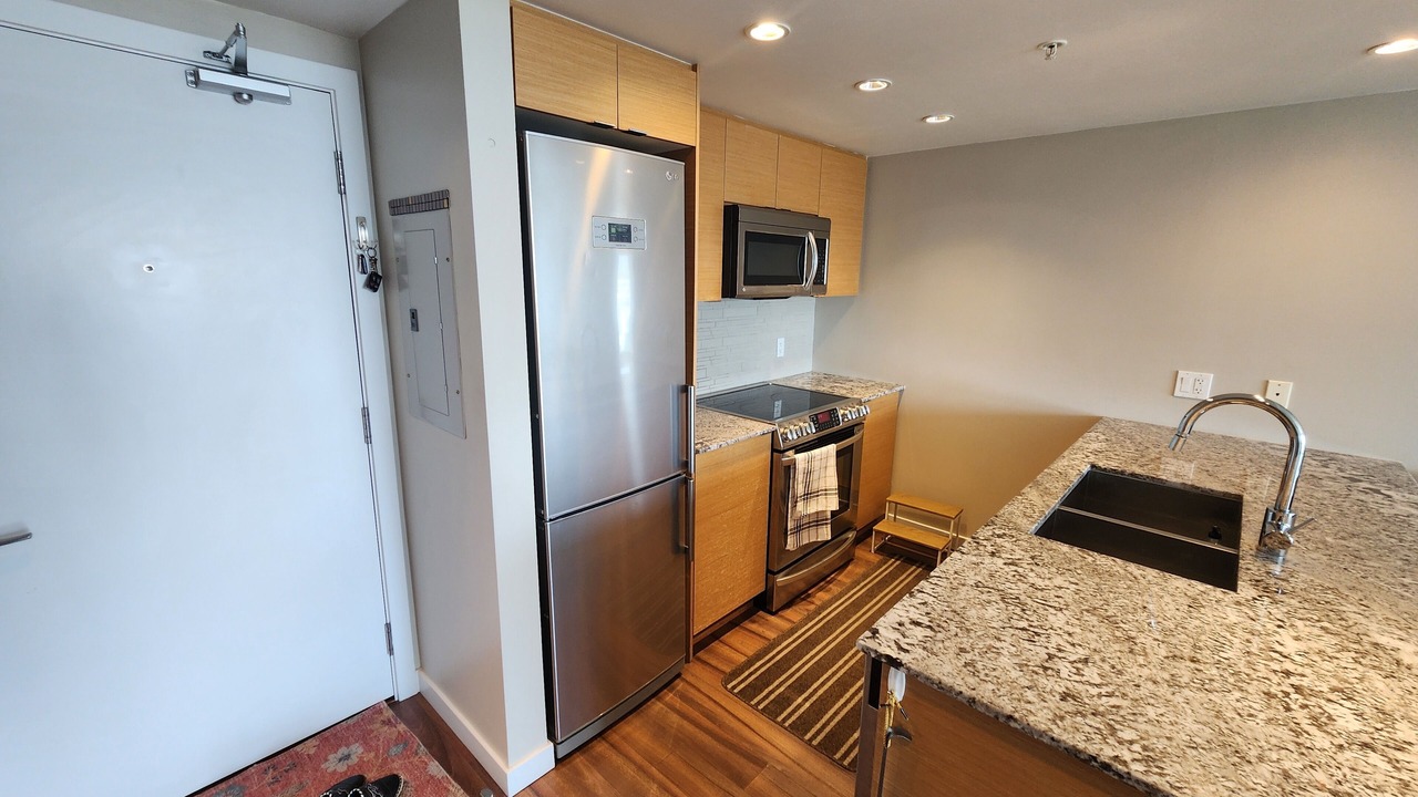 Photo of Kitchen in Central Lonsdale