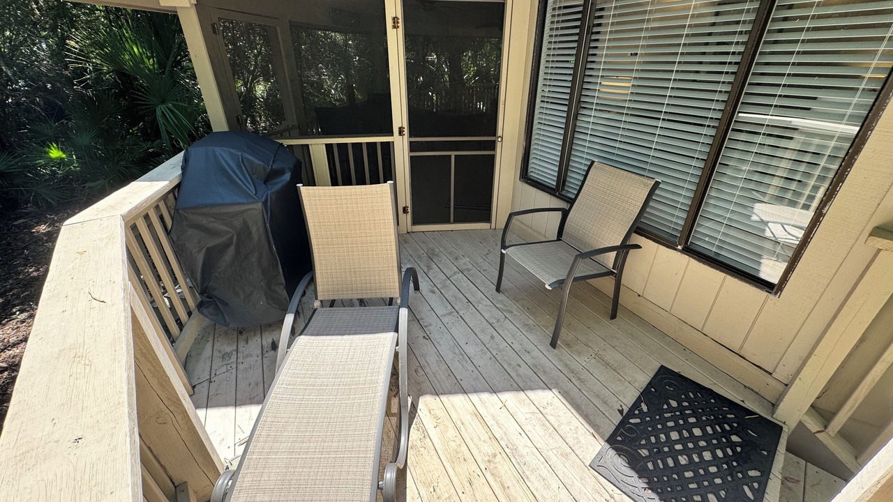 Photo of Patio Balcony in Night Heron