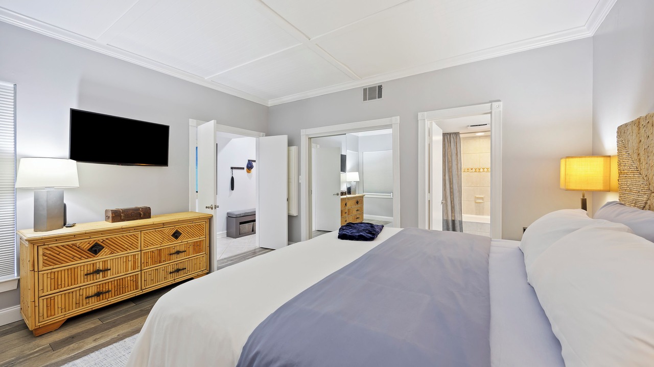 Photo of Bedroom in Shelter Cove