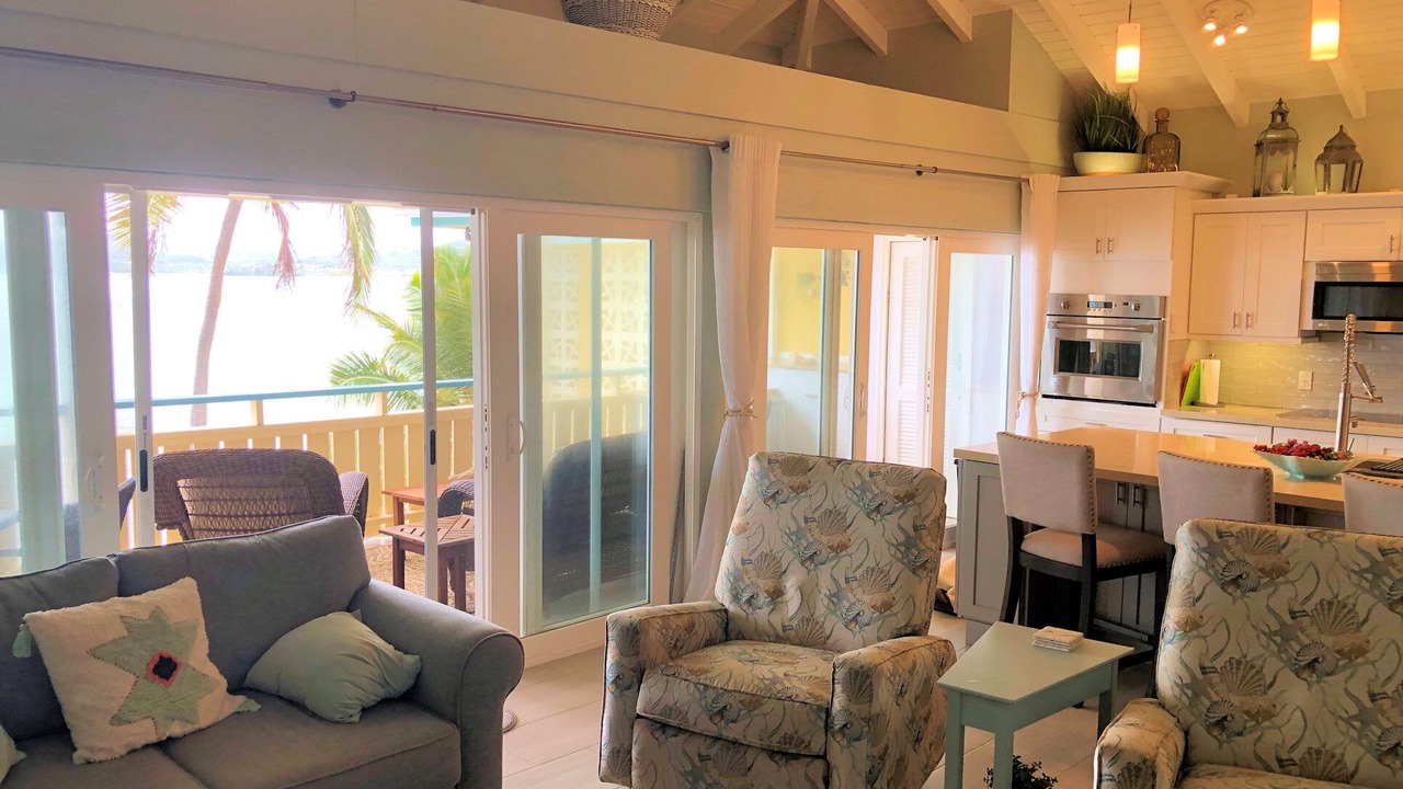 Photo of Livingroom in Estate Golden Rock