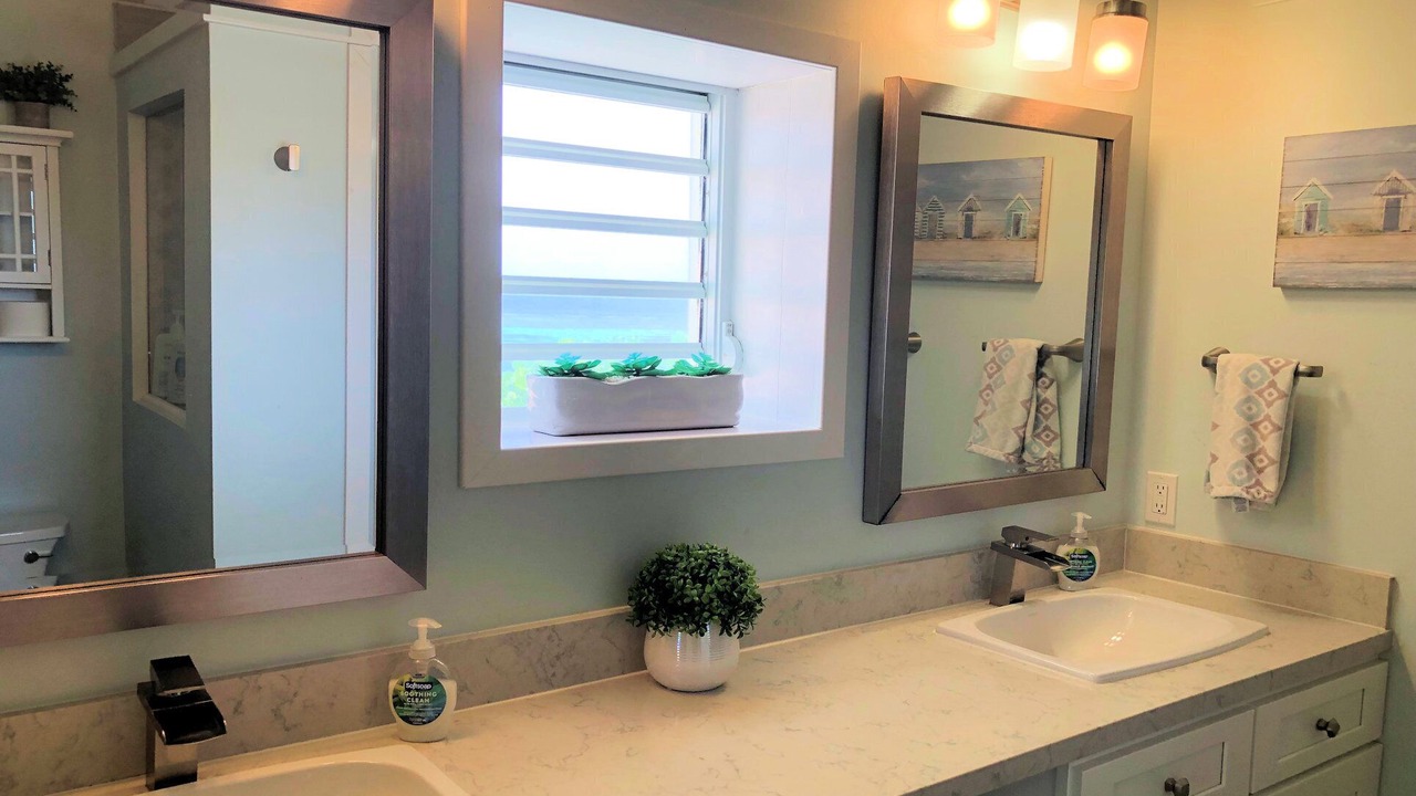 Photo of Bathroom in Estate Golden Rock
