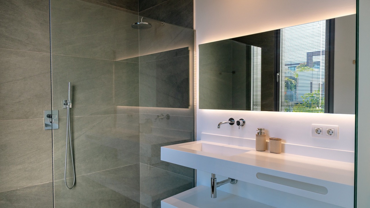 Photo of Bathroom in New Golden Mile