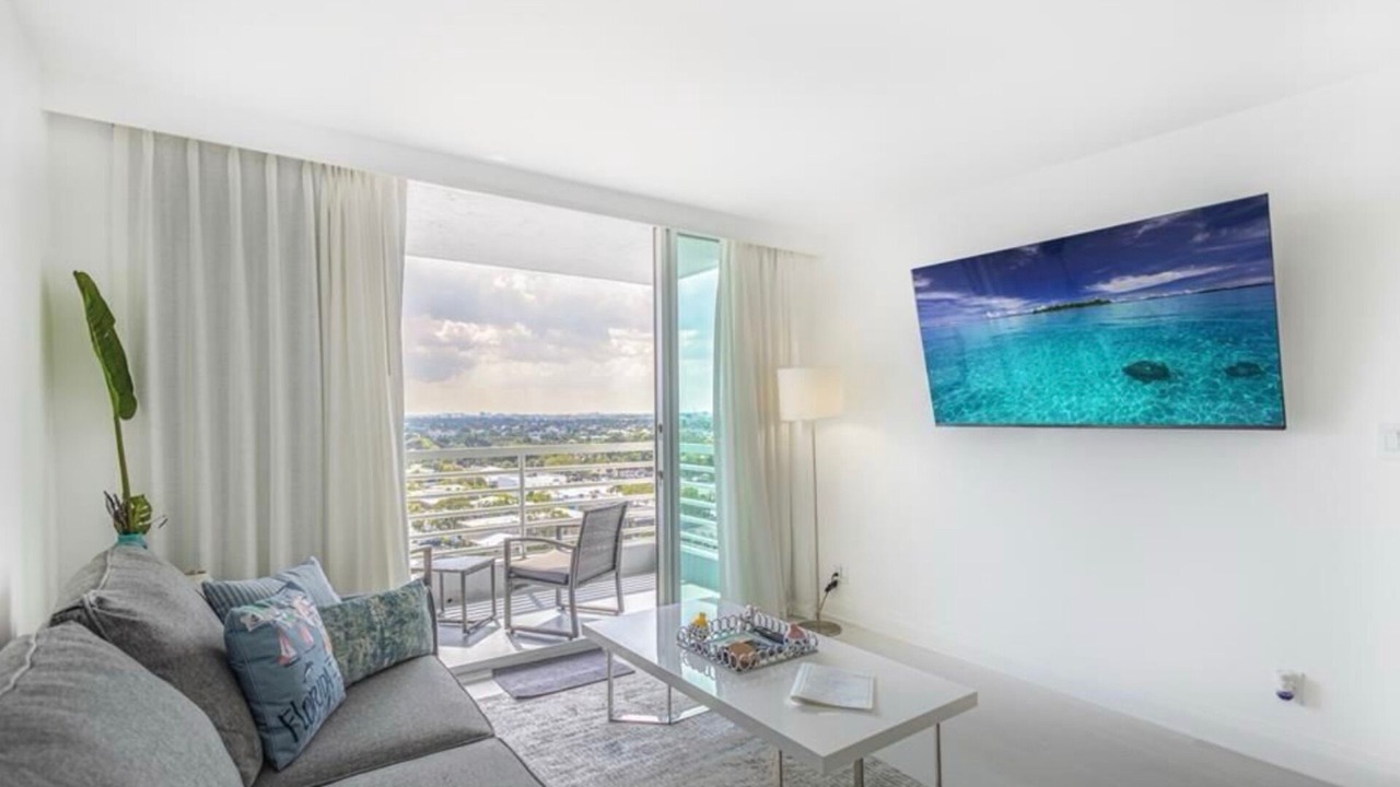 Photo of Livingroom in East Fort Lauderdale