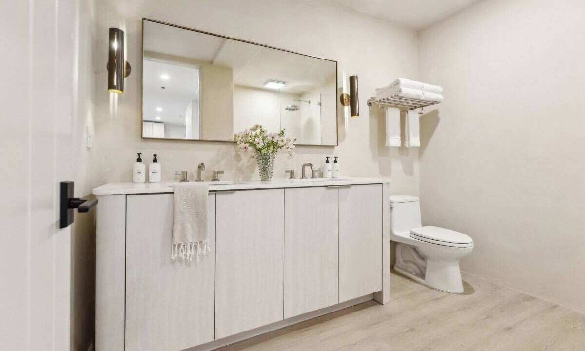 Photo of Bathroom in Laguna