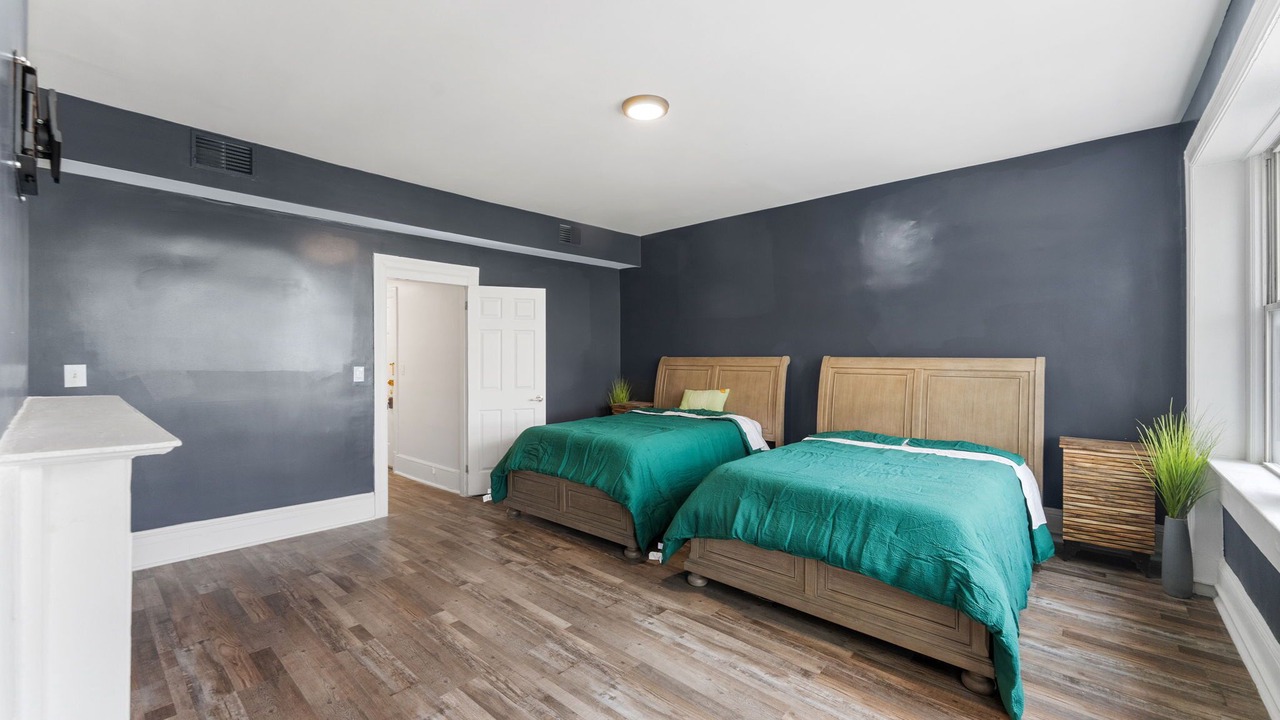 Photo of Bedroom in Kalorama Heights