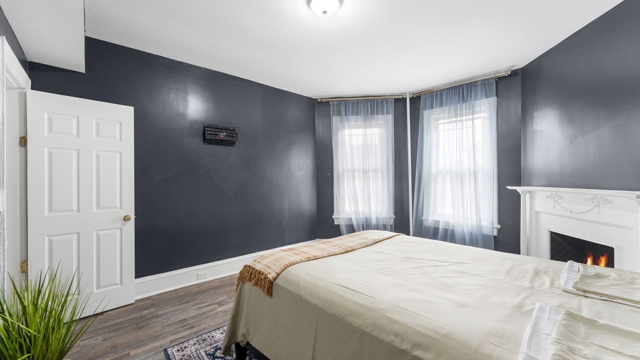 Photo of Bedroom in Kalorama Heights