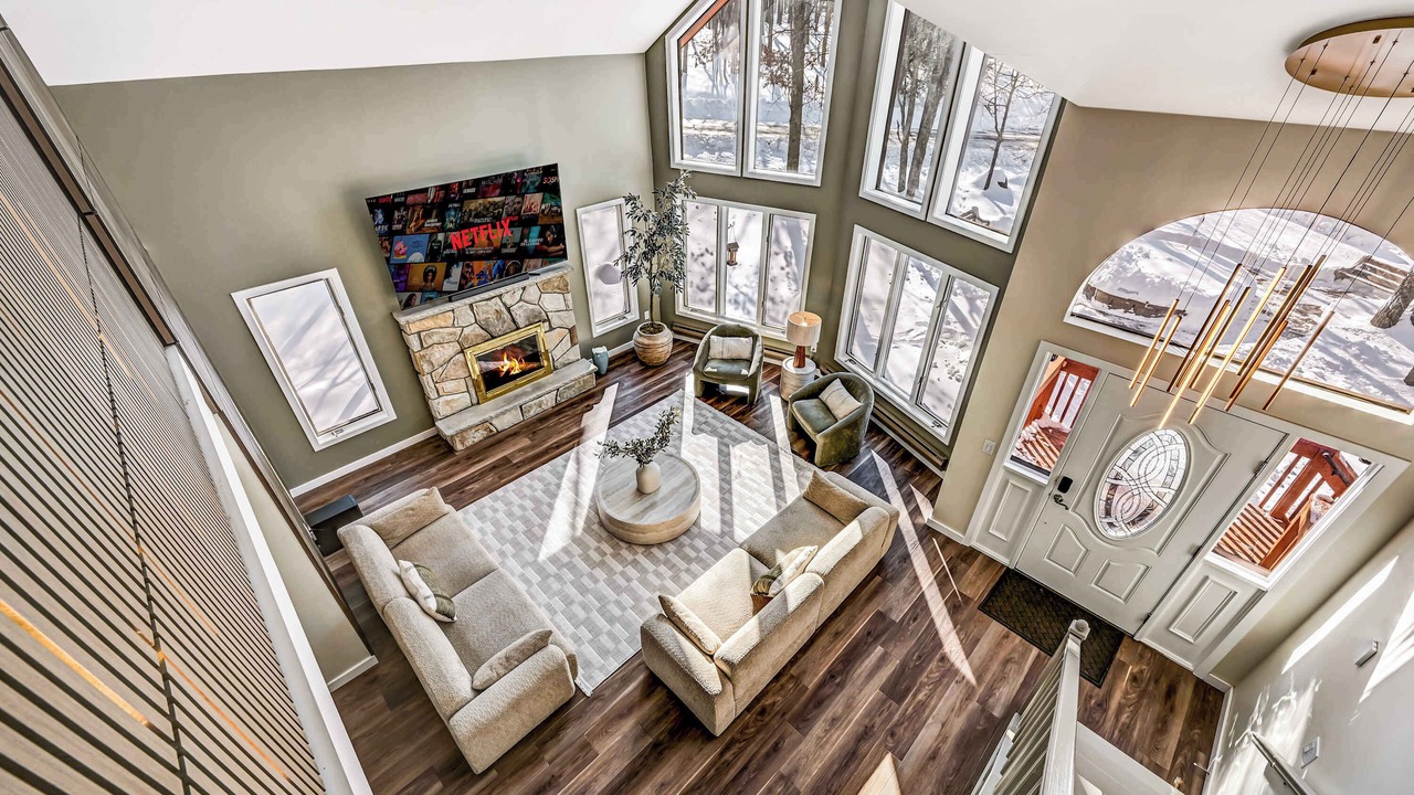 Photo of Livingroom in East Stroudsburg