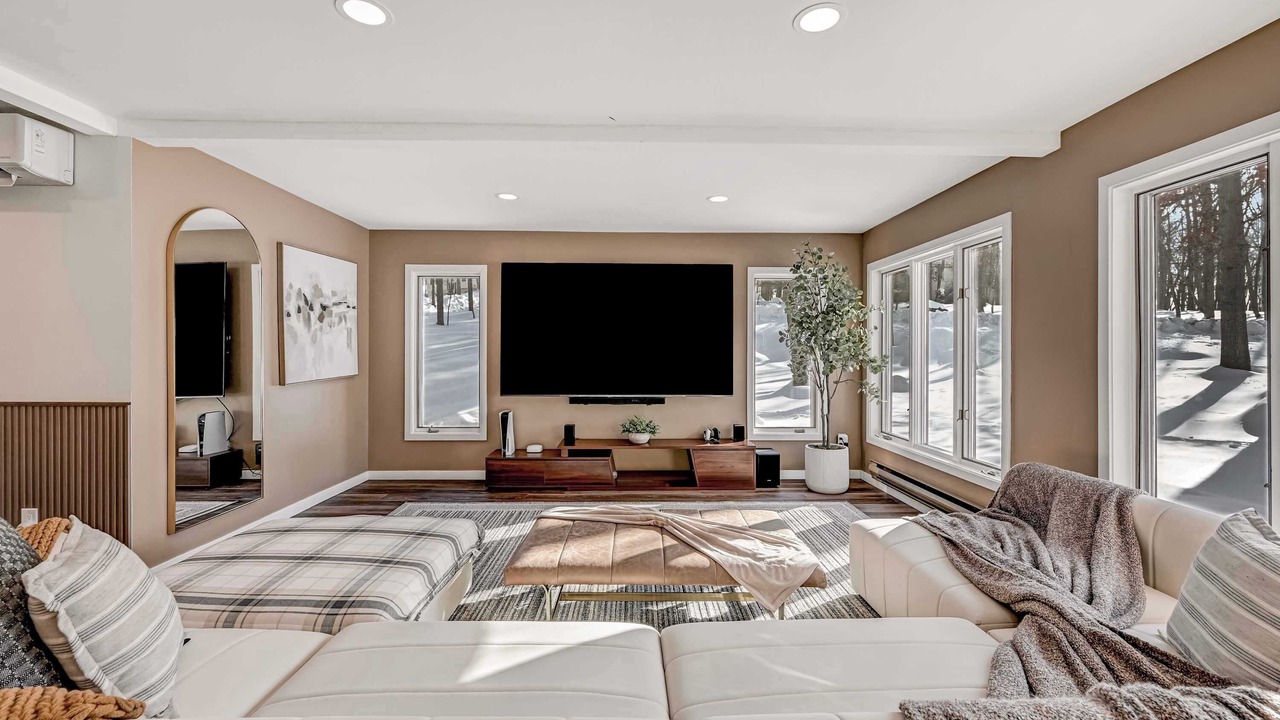 Photo of Livingroom in East Stroudsburg