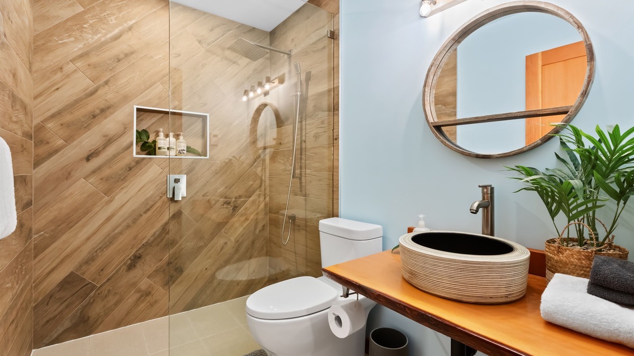 Photo of Bathroom in Ucluelet