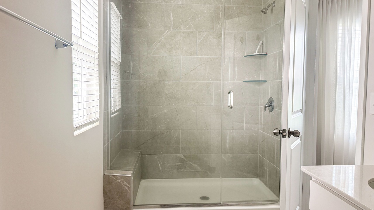 Photo of Bathroom in Davis Lake - Eastfield
