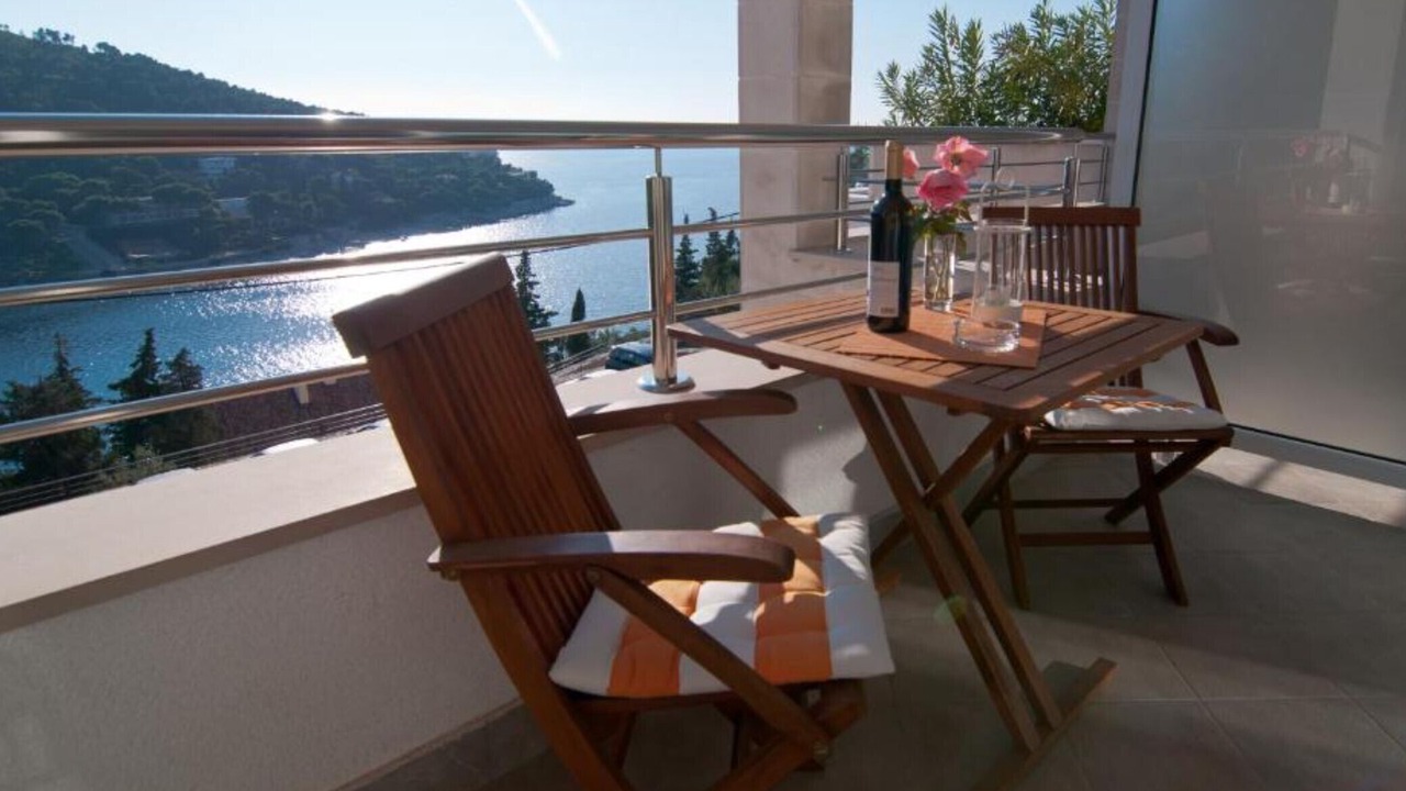 Photo of Patio Balcony in Babin Kuk