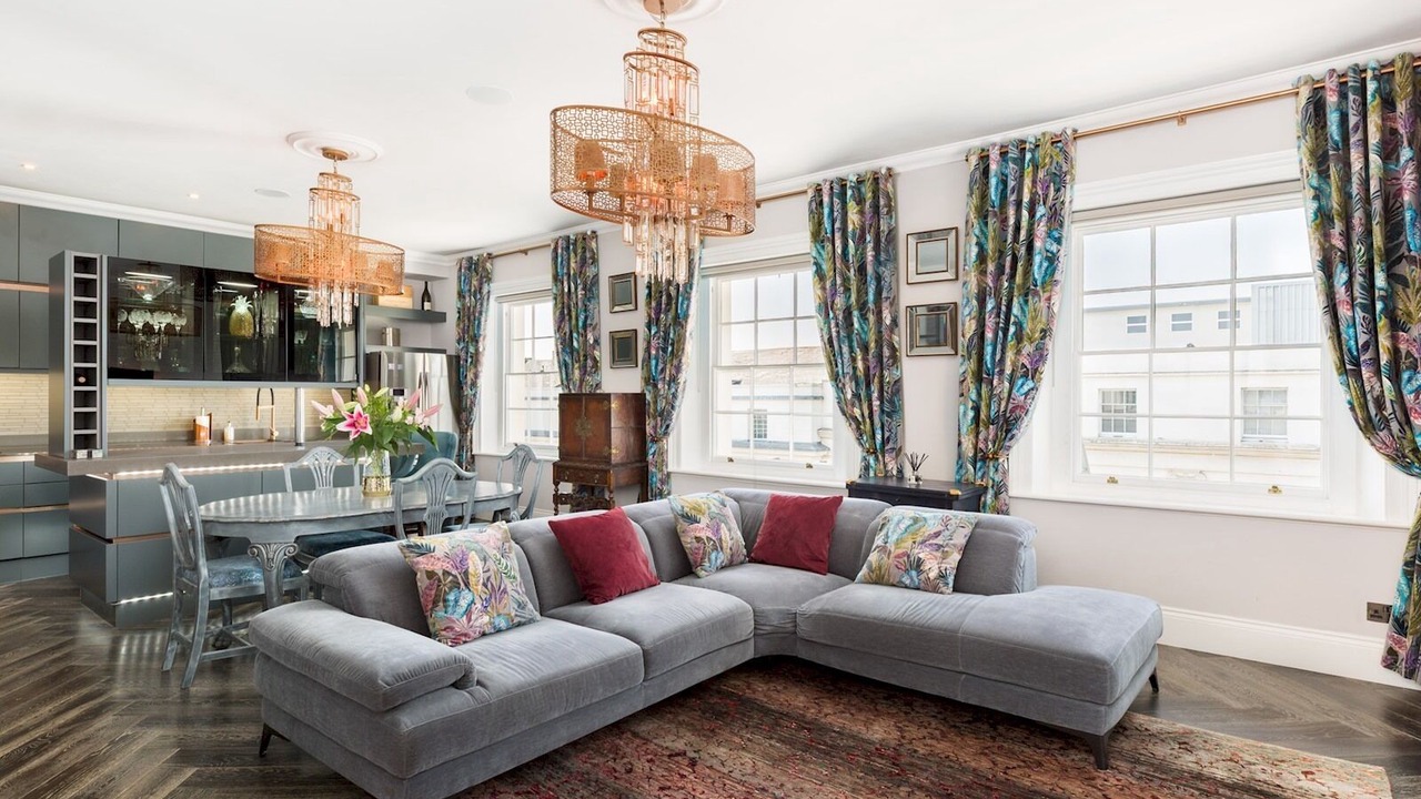 Photo of Livingroom in Leamington Spa