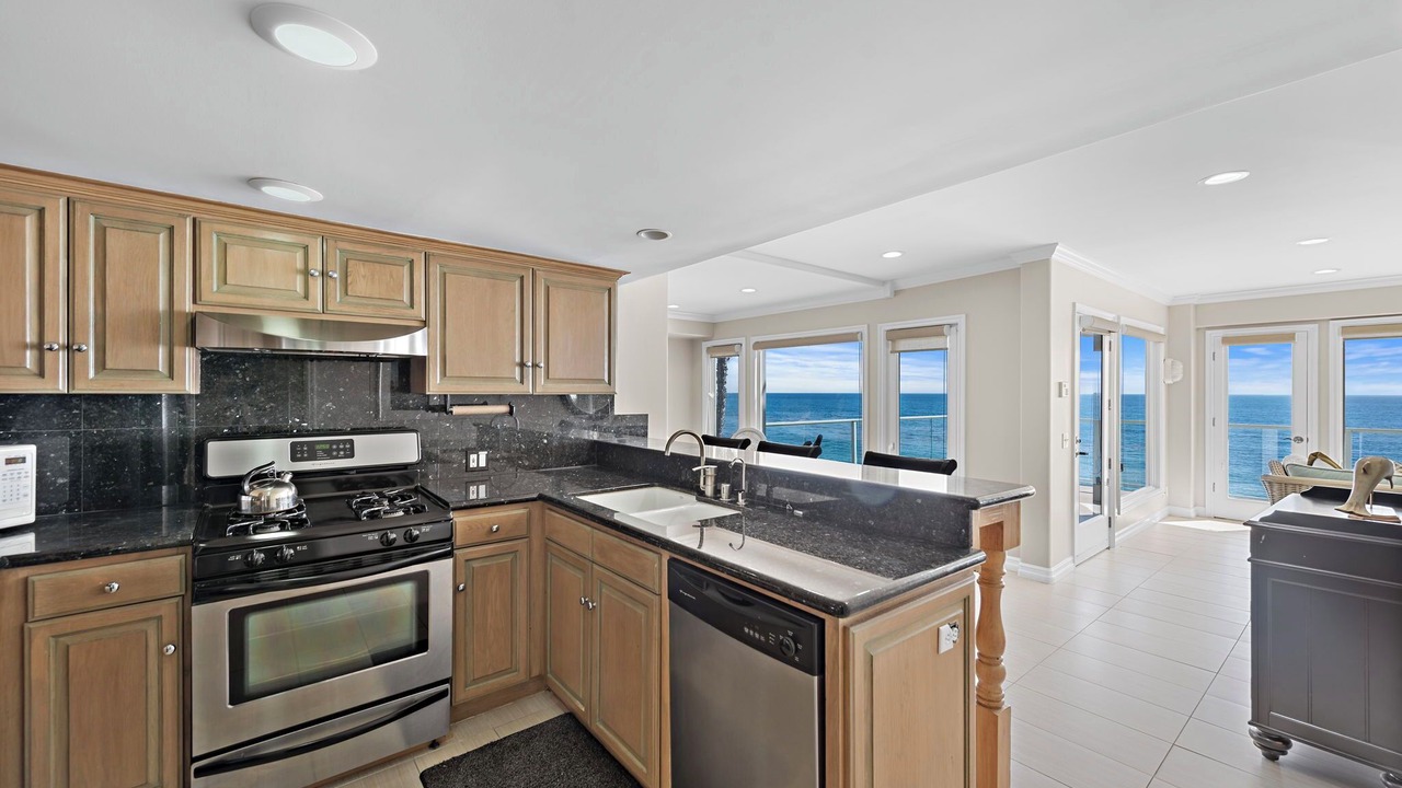 Photo of Kitchen in Laguna Beach