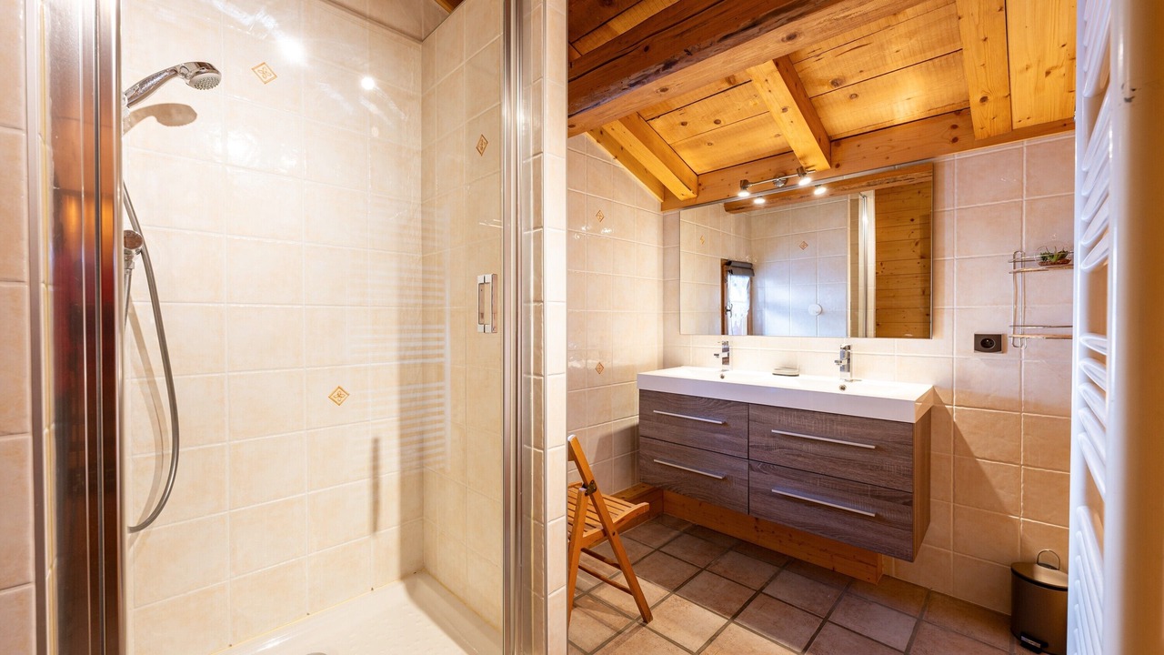 Photo of Bathroom in Hauteluce