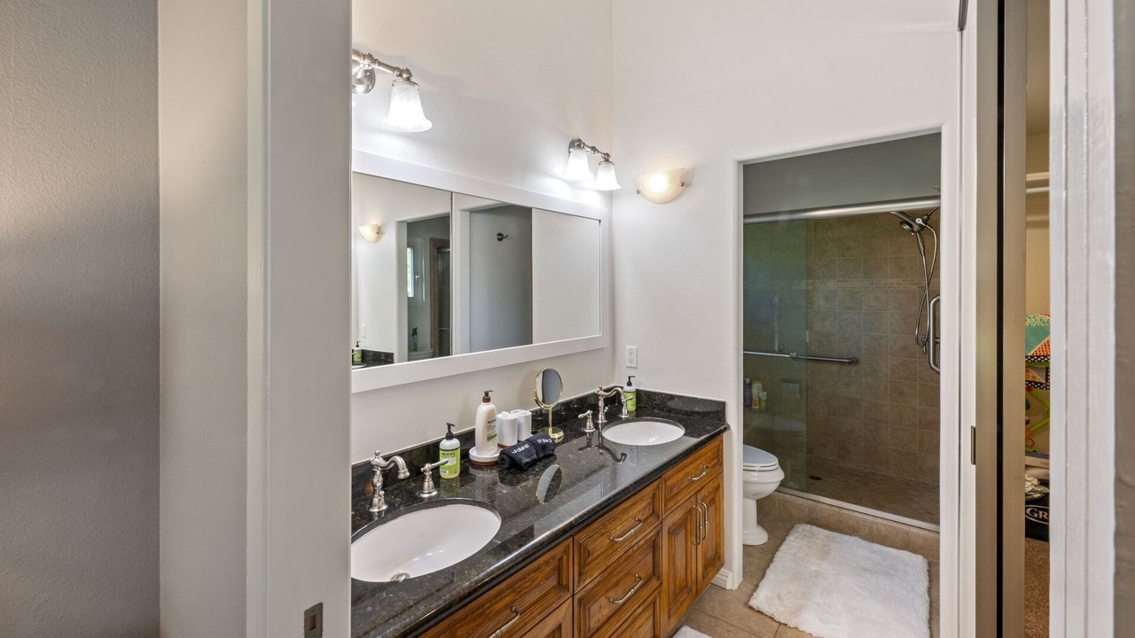 Photo of Bathroom in Thousand Oaks