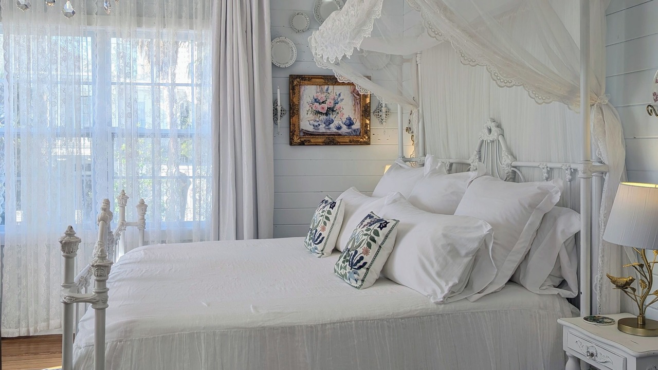 Photo of Bedroom in Galveston