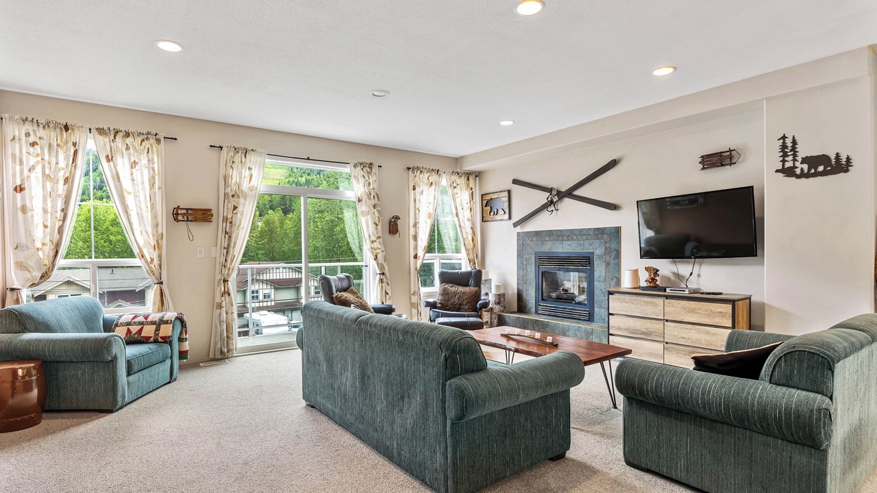 Photo of Livingroom in Sun Peaks