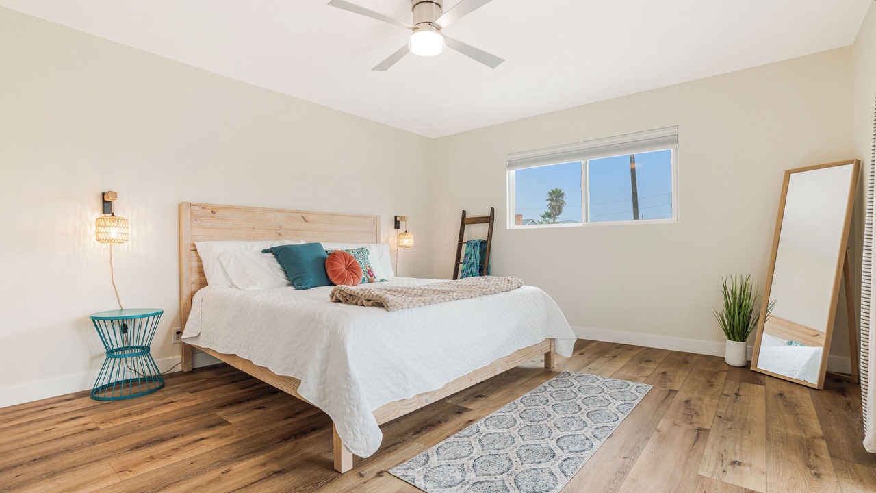 Photo of Bedroom in Silver Strand