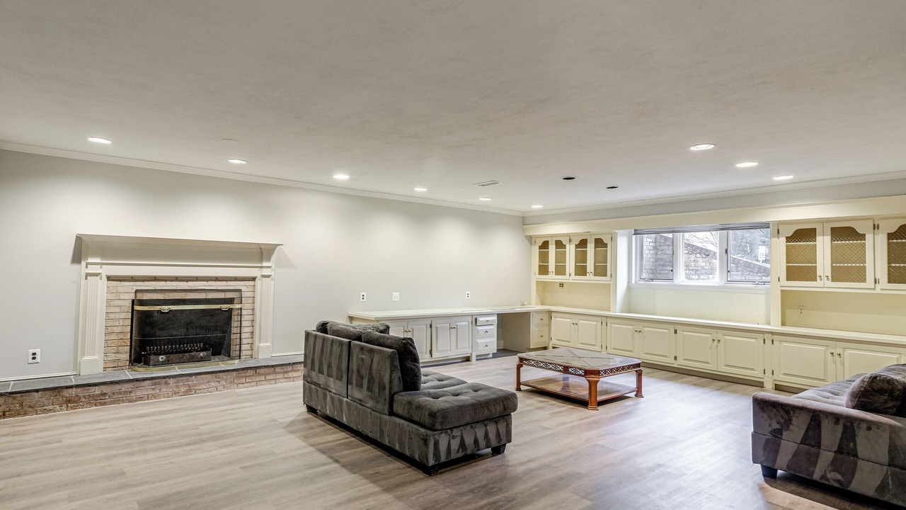 Photo of Livingroom in Bethesda