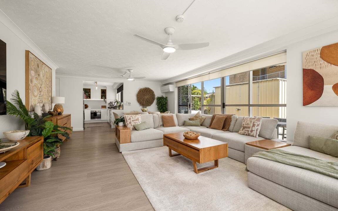 Photo of Livingroom in Burleigh Heads