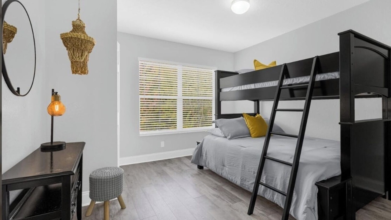 Photo of Bedroom in Venetian Bay Villages