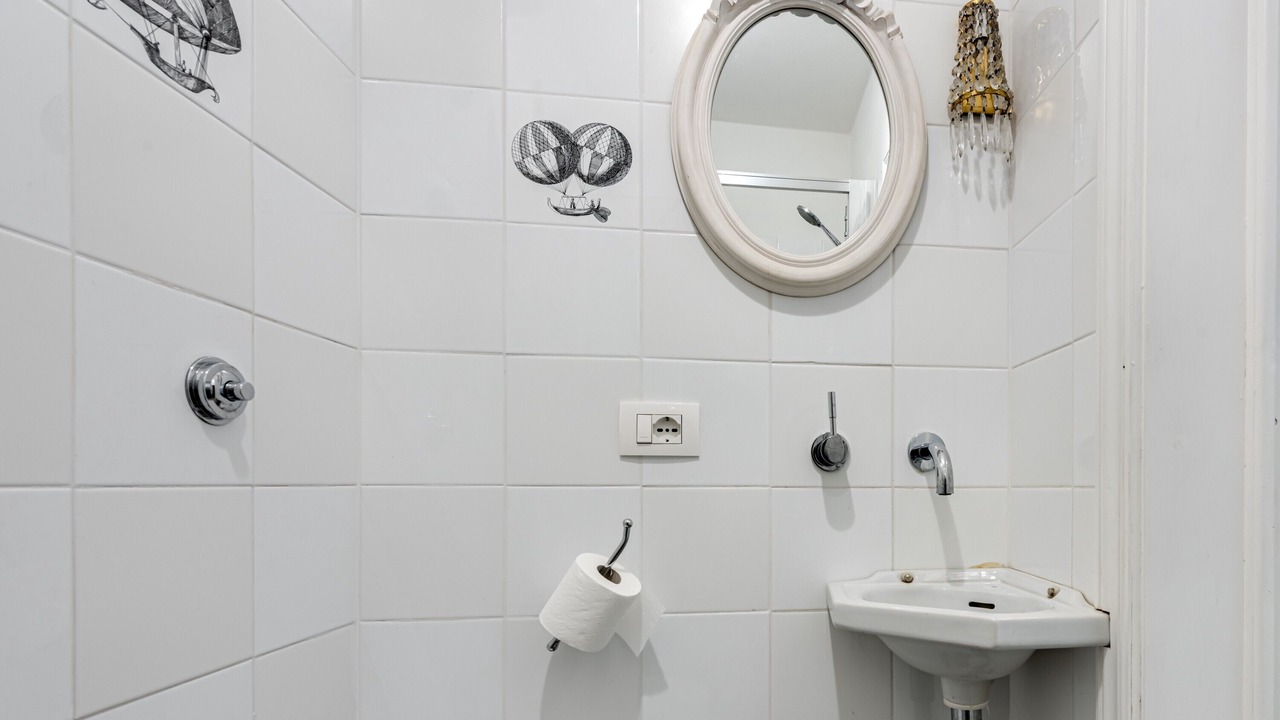 Photo of Bathroom in Le Cure