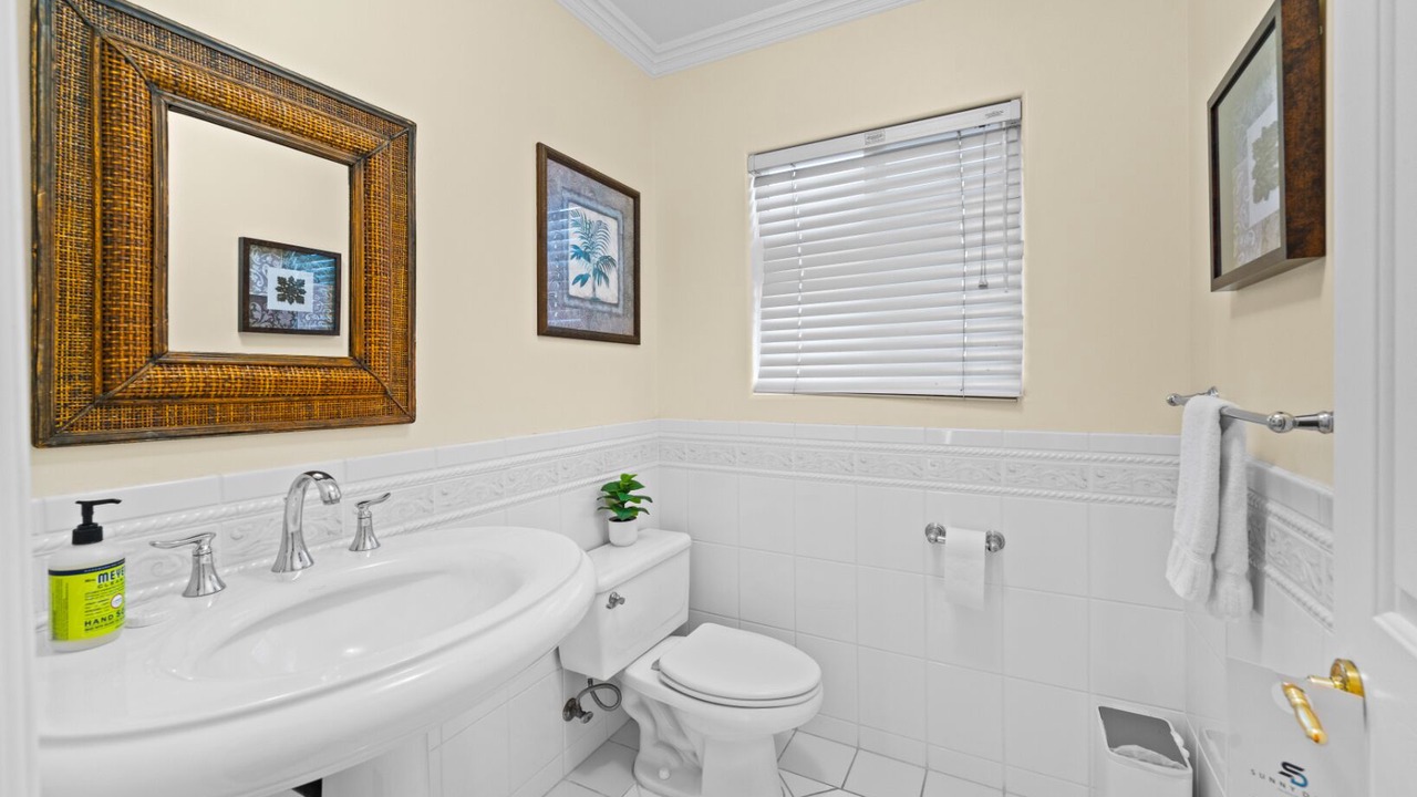 Photo of Bathroom in Pierpont Bay