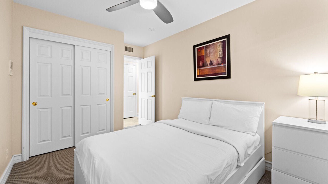 Photo of Bedroom in Pierpont Bay