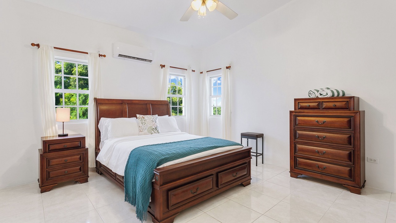 Photo of Bedroom in George Hill