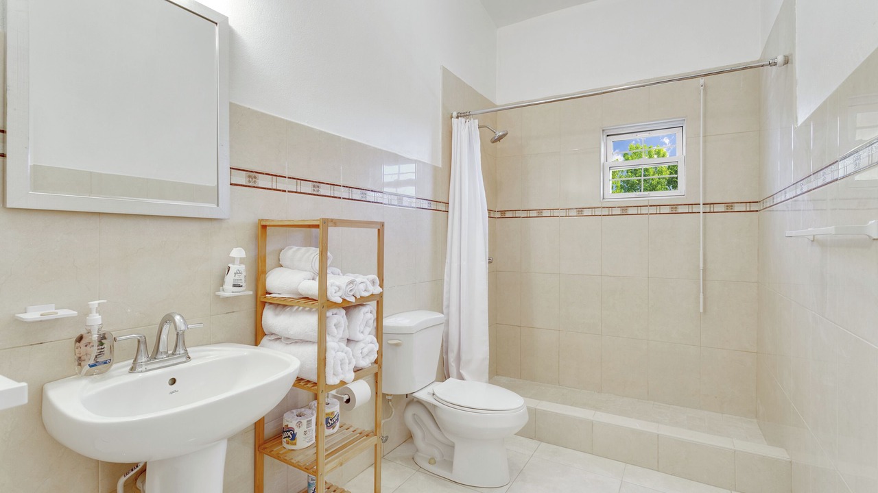 Photo of Bathroom in George Hill