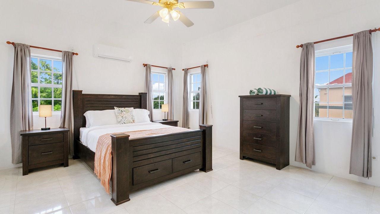 Photo of Bedroom in George Hill