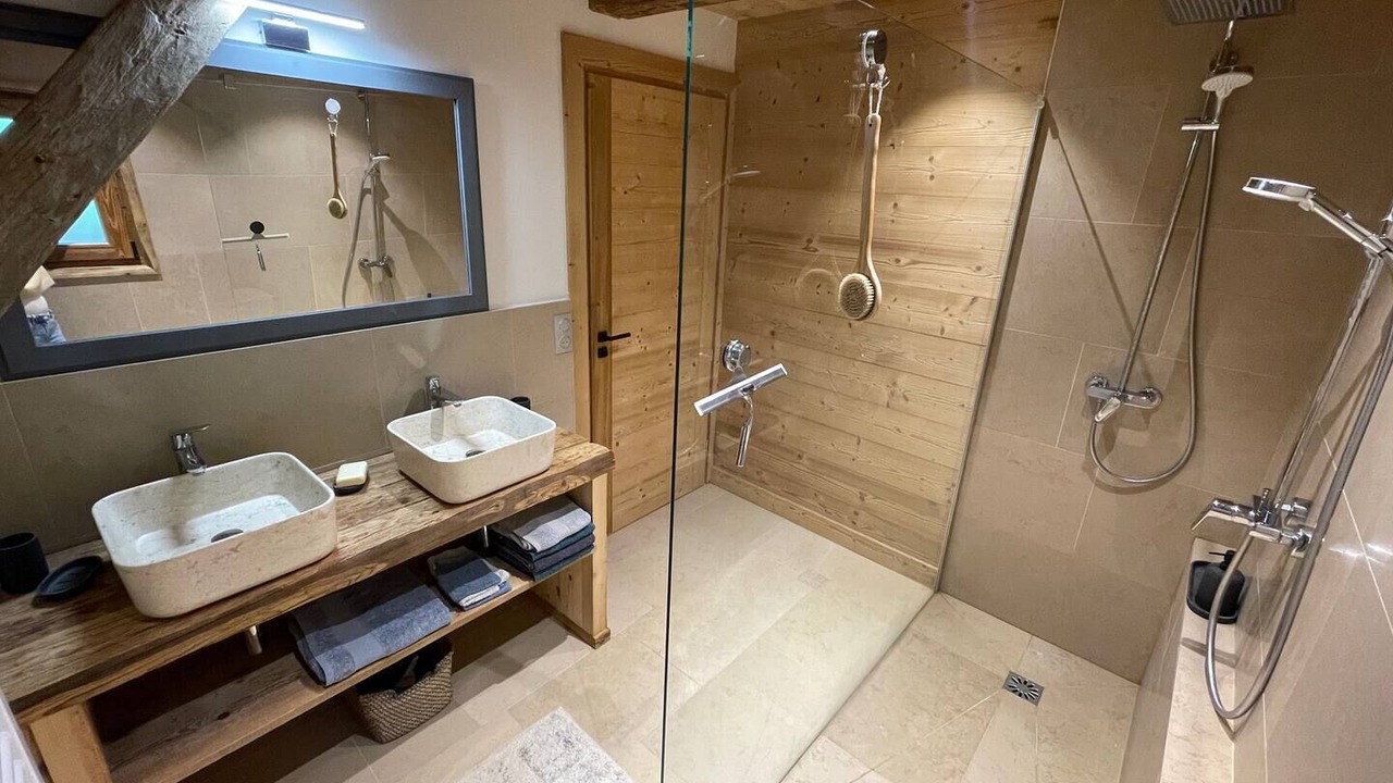 Photo of Bathroom in Villard-sur-Doron