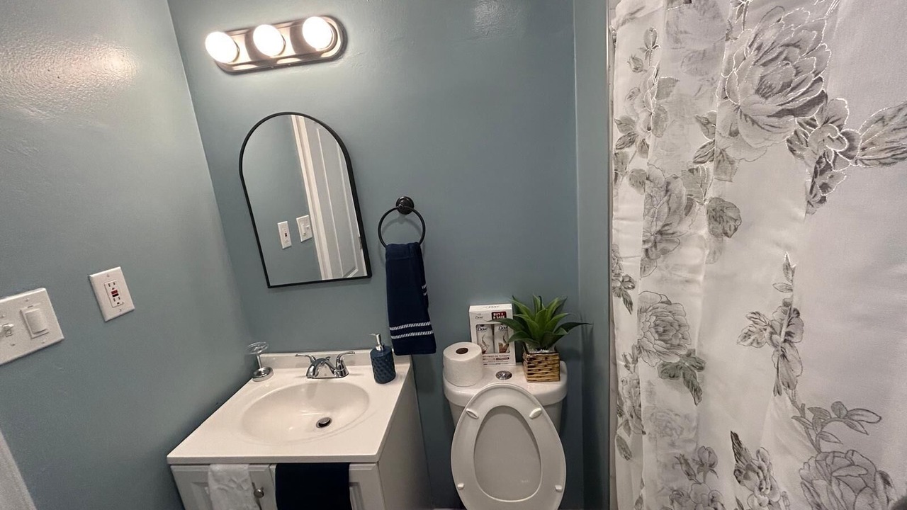 Photo of Bathroom in Suitland