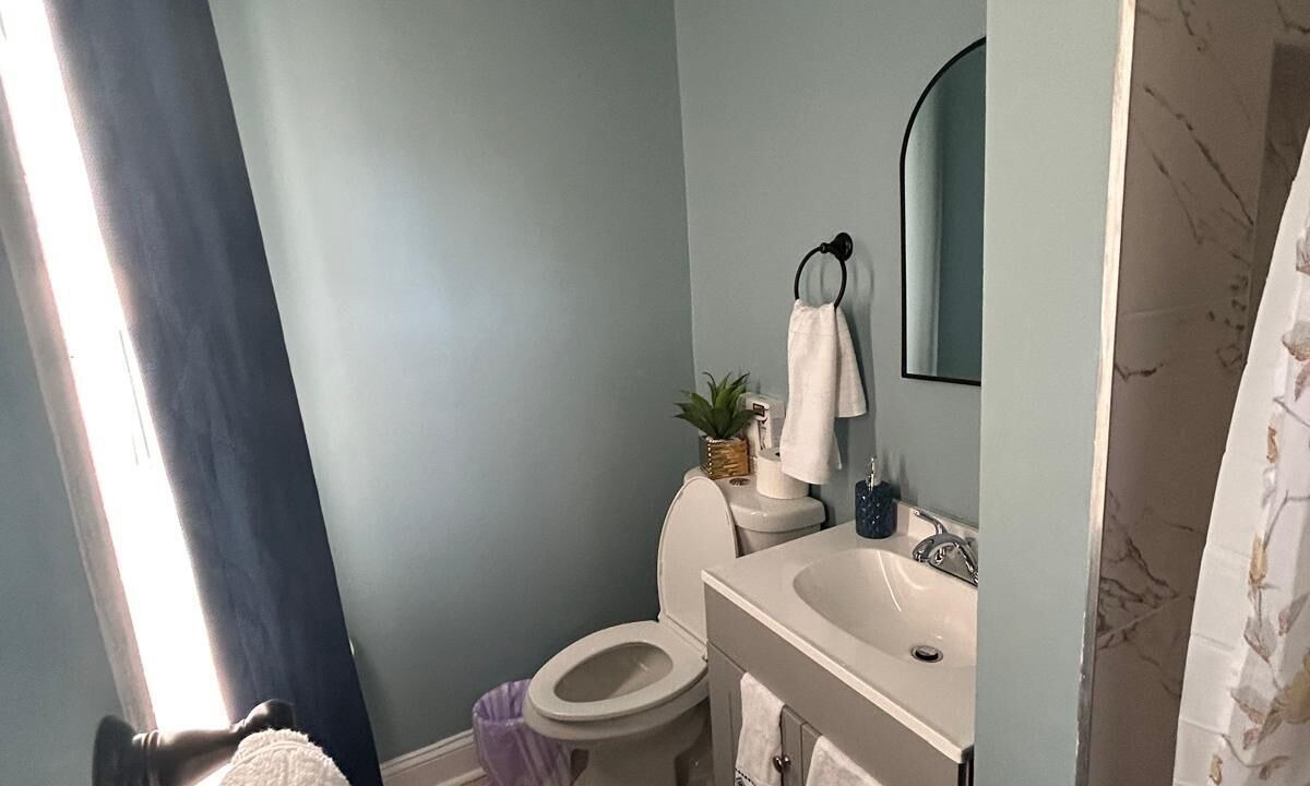 Photo of Bathroom in Suitland