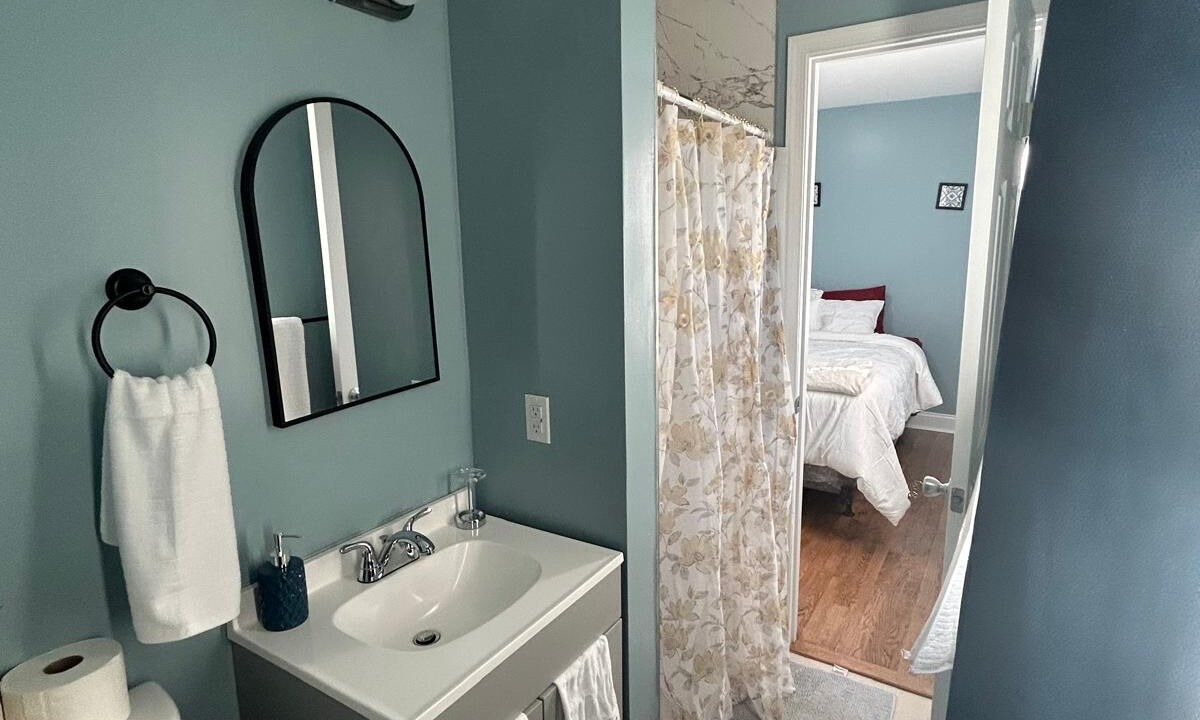 Photo of Bathroom in Suitland